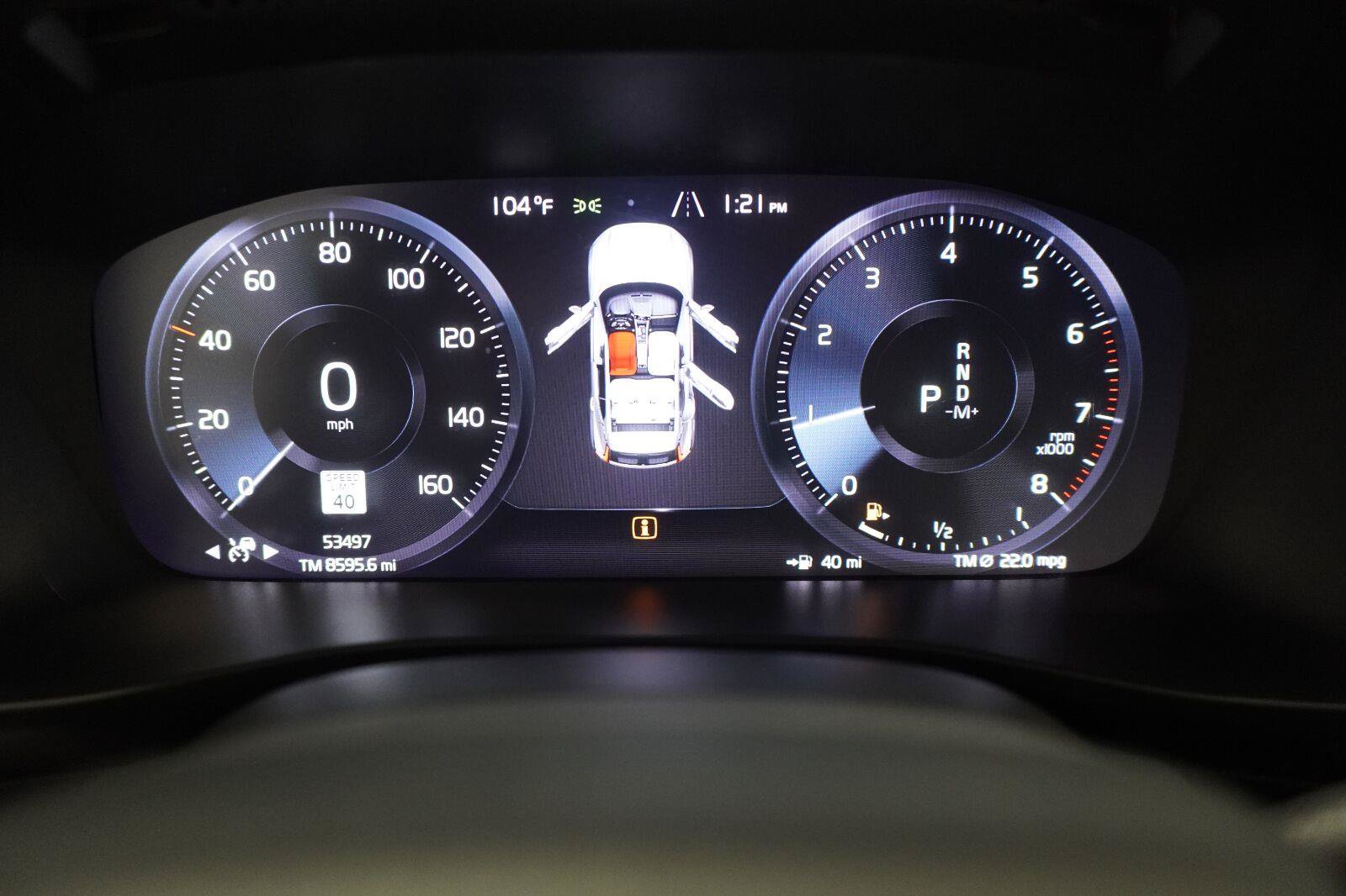 Used 2021 Volvo XC40 T4 R-Design w/ Protection Package Premier FWD image 18