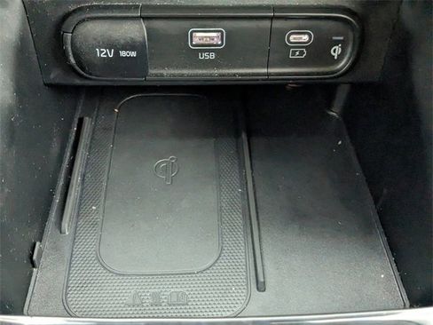 Certified 2025 Kia Telluride S image 32