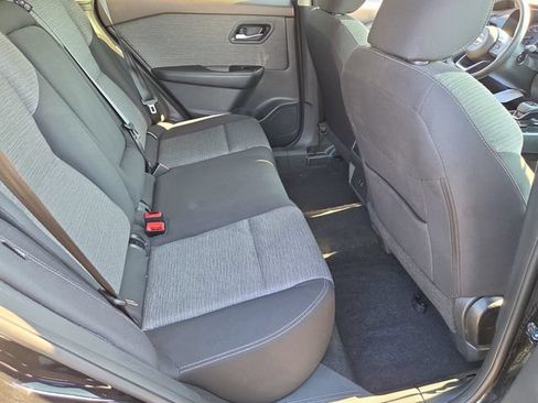 Used 2023 Nissan Rogue SV AWD/4WD image 18