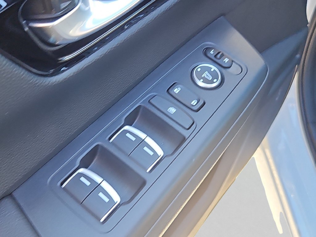 Used 2024 Honda CR-V Sport Touring image 28