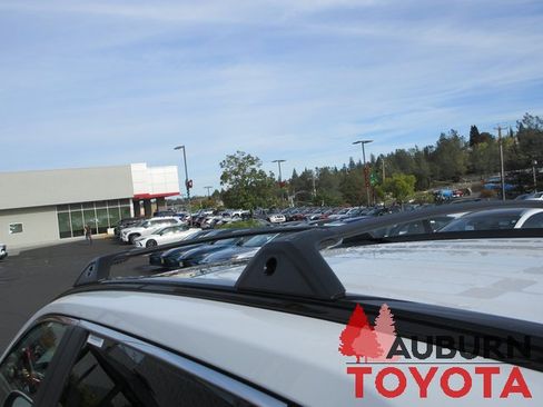 New 2025 Toyota RAV4 XLE image 7