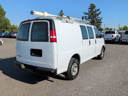Used 2012 Chevrolet Express 2500 RWD image 3