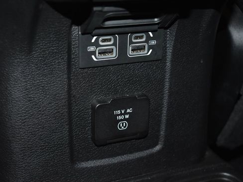 Used 2024 Jeep Wrangler Unlimited Rubicon image 20