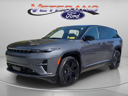 Used 2025 Jeep Wagoneer S Launch Edition image 1