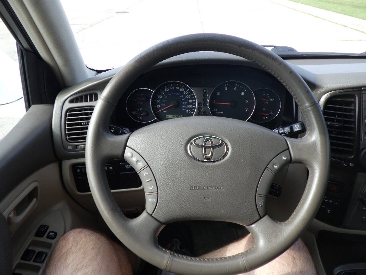 Used 2004 Toyota Land Cruiser AWD/4WD image 27