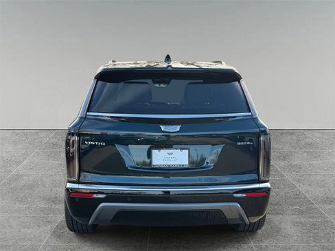 New 2026 Cadillac Vistiq Luxury image 10