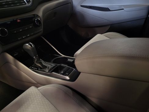 Used 2018 Hyundai Tucson SE AWD/4WD image 26