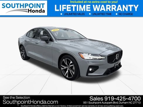 Used 2025 Volvo S60 B5 Core image 1