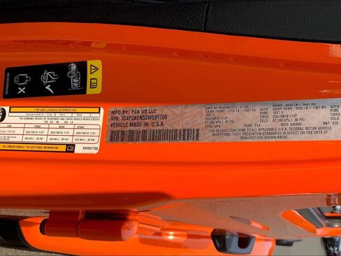 Certified 2025 Jeep Wrangler Unlimited Sahara AWD/4WD image 27