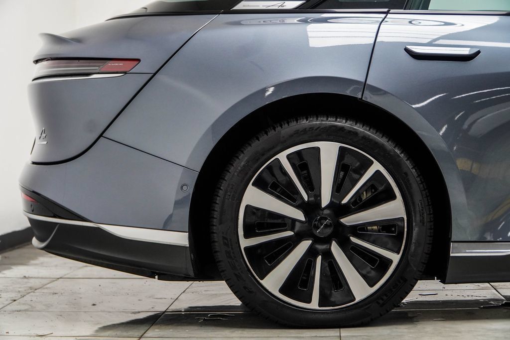 Used 2024 Lucid Air Touring AWD/4WD image 9