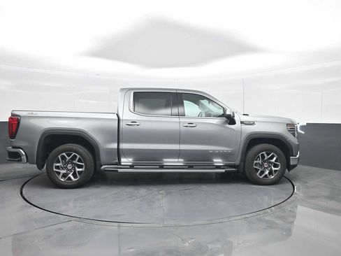 Used 2024 GMC Sierra 1500 SLT w/ SLT Premium Plus Package AWD/4WD image 9