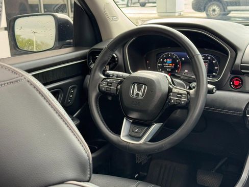 Used 2025 Honda Pilot Elite image 10