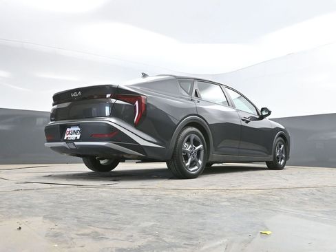 Used 2025 Kia K4 FWD image 36