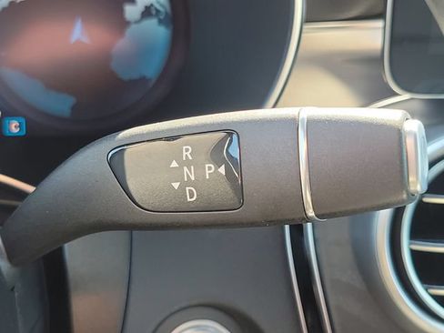 Used 2022 Mercedes-Benz GLC 300 image 31