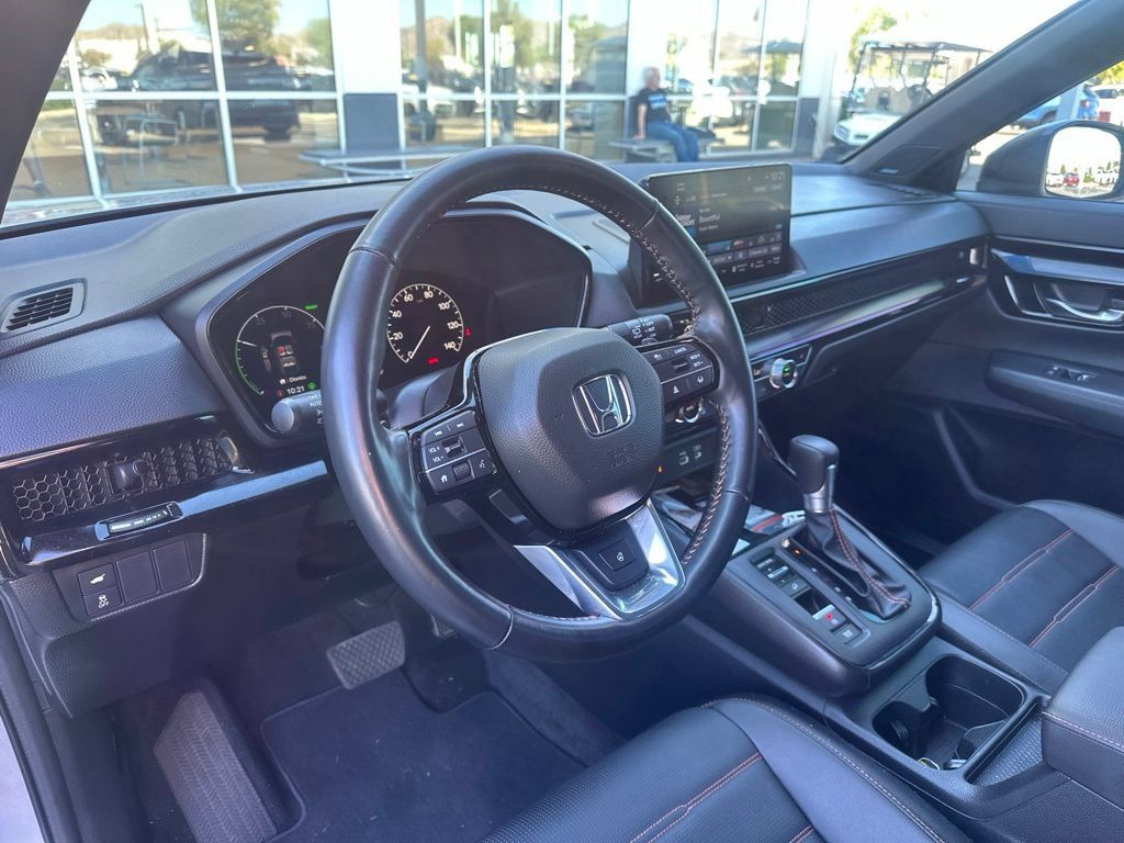 Used 2025 Honda CR-V Sport Touring image 11