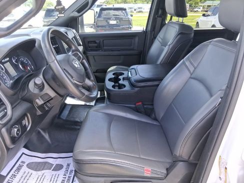 Used 2024 RAM 2500 Tradesman w/ Chrome Appearance Group AWD/4WD image 16