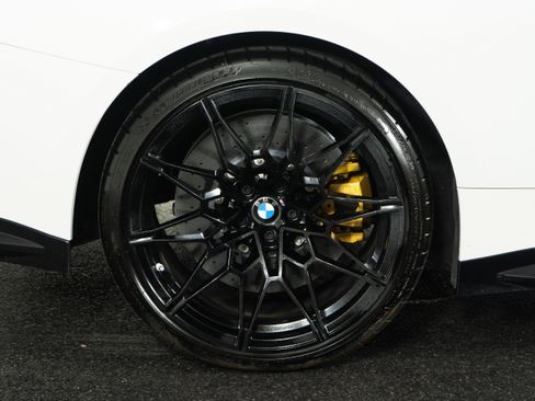Used 2024 BMW M4 Competition image 9