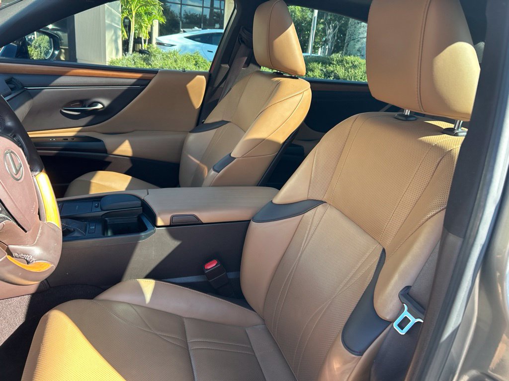 Used 2019 Lexus ES 350 w/ Accessory Package FWD image 14