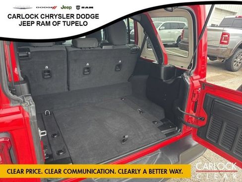 Used 2025 Jeep Wrangler Unlimited Sahara w/ Safety Group AWD/4WD image 30