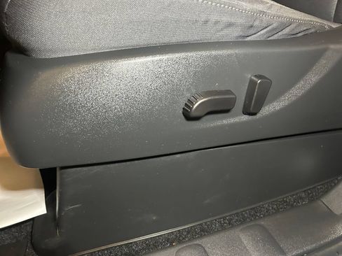 Certified 2023 Nissan Frontier SV w/ Technology Package AWD/4WD image 23