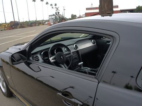 Used 2006 Ford Mustang GT Premium image 37