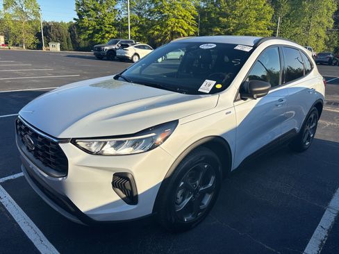 Used 2025 Ford Escape ST-Line image 1