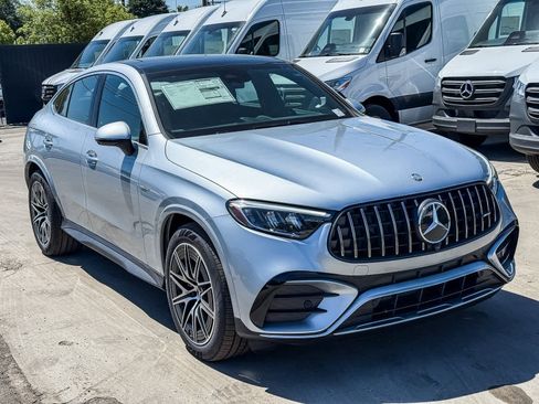 Used 2025 Mercedes-Benz GLC 43 AMG AMG GLC 43 image 3