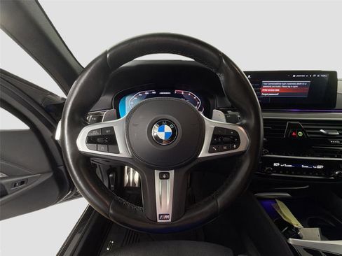 Used 2020 BMW M550i xDrive w/ Premium Package AWD/4WD image 11