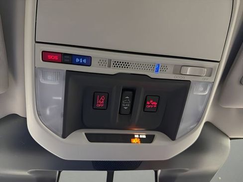 Certified 2022 Subaru Forester Limited w/ Popular Package #2 image 27