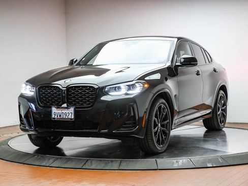 Used 2025 BMW X4 xDrive30i w/ Premium Package image 1