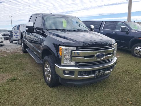 Used 2017 Ford F350 Lariat w/ Lariat Ultimate Package image 6