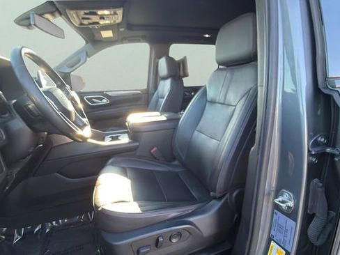 Used 2021 Chevrolet Suburban RST w/ Rear Media and Nav Package image 16