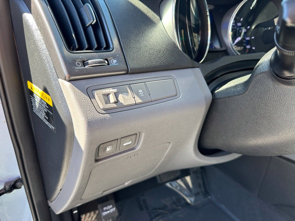 Used 2014 Hyundai Sonata Hybrid FWD image 13