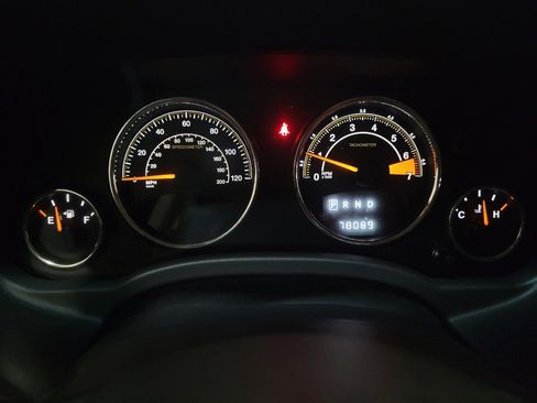 Used 2014 Jeep Compass Latitude w/ Sun/Sound Group AWD/4WD image 23