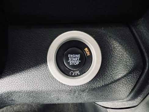 Used 2018 RAM 1500 Sport w/ Sport Premium Group image 23