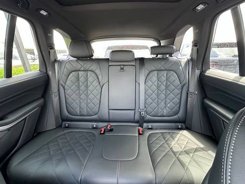 Used 2026 BMW X5 xDrive40i AWD/4WD image 34
