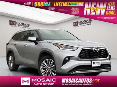 Used 2023 Toyota Highlander Limited