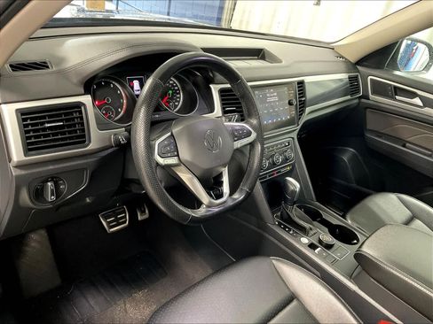 Used 2021 Volkswagen Atlas SE w/ Panoramic Sunroof Package AWD/4WD image 8