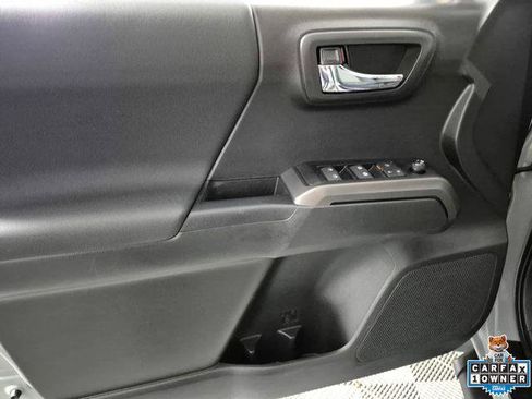 Certified 2023 Toyota Tacoma TRD Off-Road AWD/4WD image 13