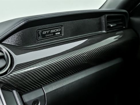 Used 2022 Ford Mustang Shelby GT500 w/ Carbon Fiber Track Pack RWD image 28
