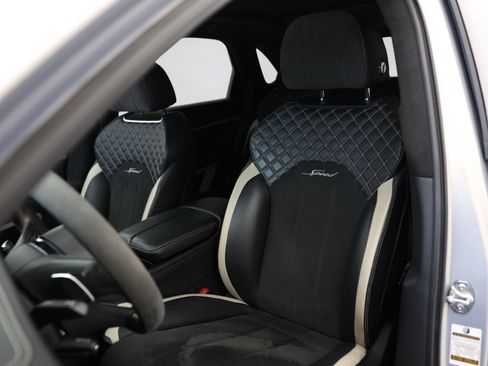 Used 2021 Bentley Bentayga Speed AWD/4WD image 42