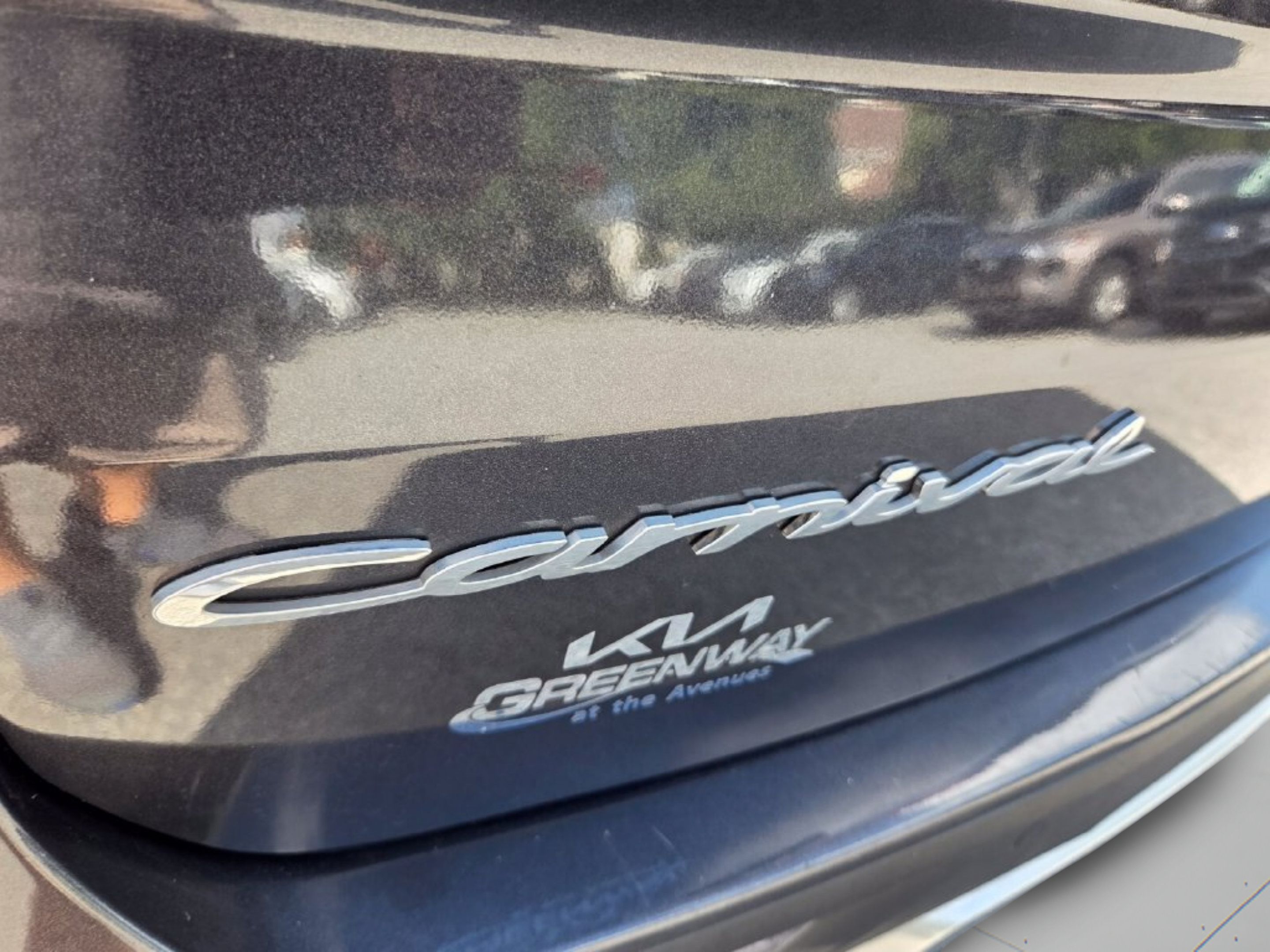 Used 2022 Kia Carnival SX FWD image 15