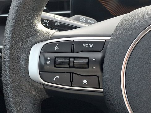 Used 2025 Kia K5 LXS FWD image 19