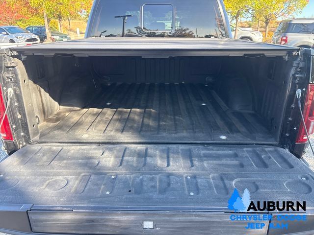 Used 2018 Ford F150 Raptor w/ Equipment Group 802A Luxury AWD/4WD image 19