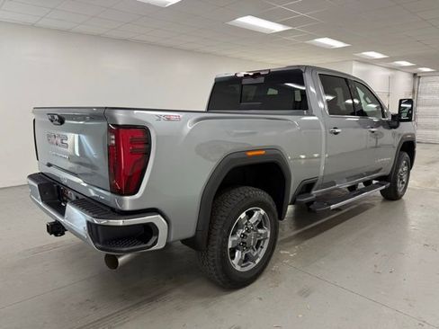 New 2026 GMC Sierra 2500 SLT w/ SLT Premium Package image 7
