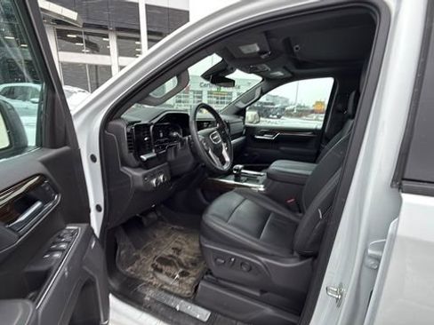 Used 2025 GMC Sierra 1500 Elevation w/ Elevation Premium Package image 2