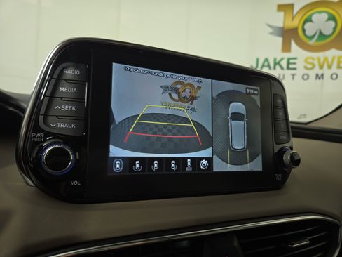 Used 2020 Hyundai Santa Fe Limited image 21