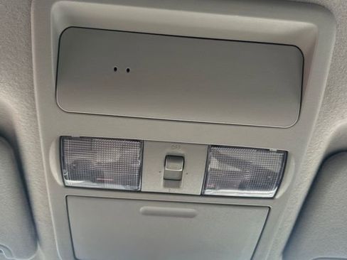 Used 2016 Nissan Frontier SV image 31