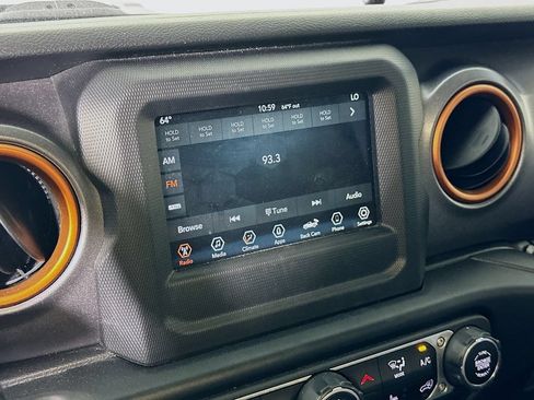 Used 2021 Jeep Gladiator Mojave w/ LED Lighting Group AWD/4WD image 27