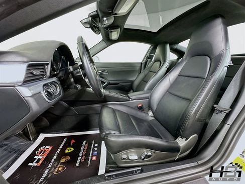 Used 2017 Porsche 911 Carrera image 15